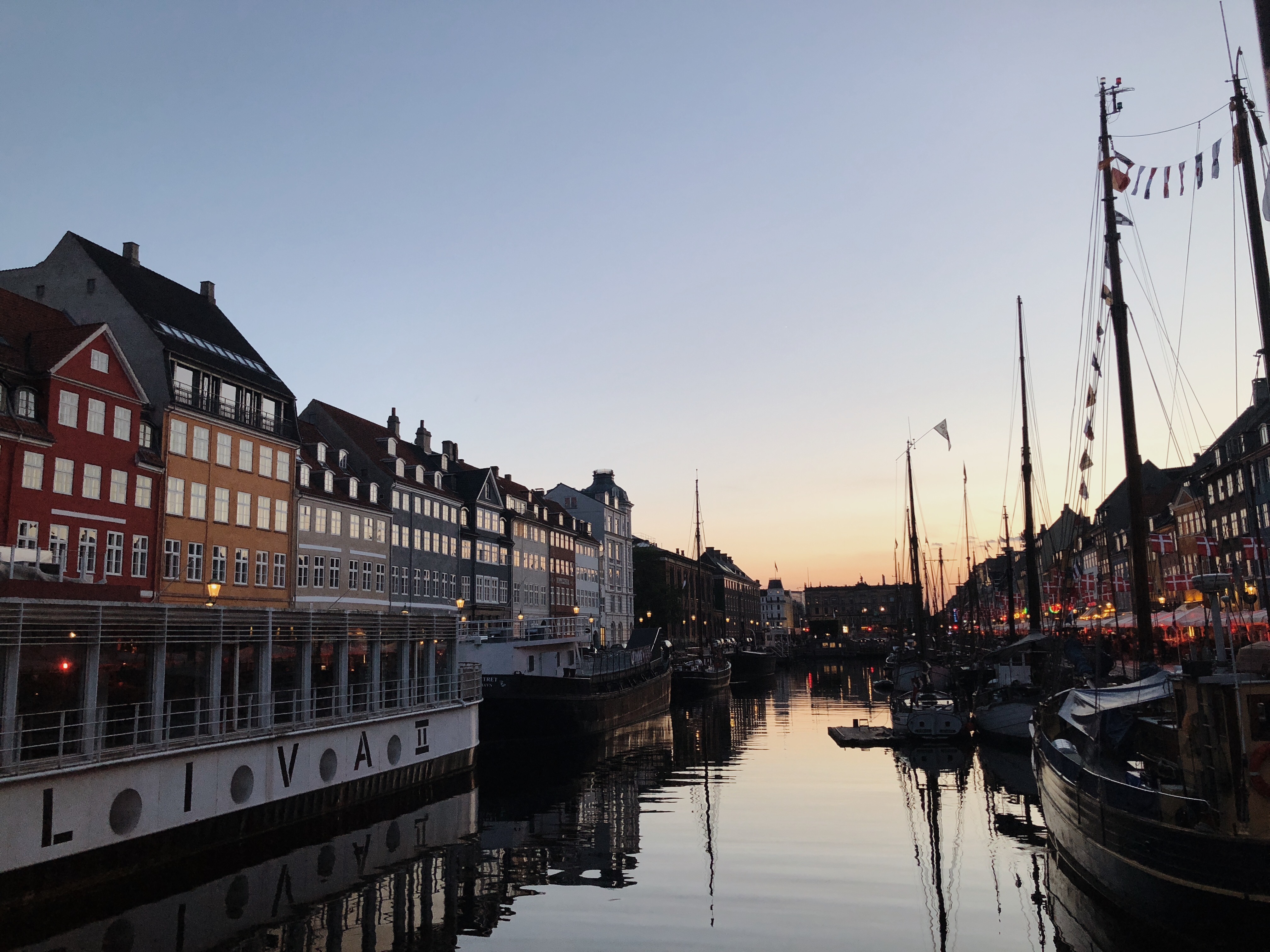 Nyhavn at night